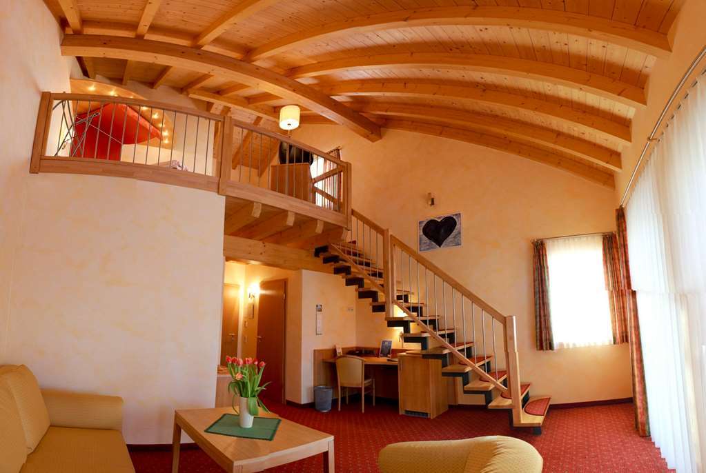 Hotel-Restaurant Froehlich Kaiserslautern Esterno foto