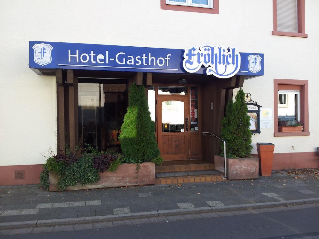 Hotel-Restaurant Froehlich Kaiserslautern Esterno foto